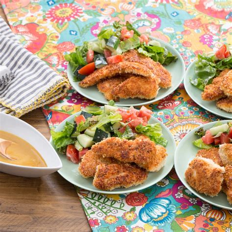 Recipe: Crispy Chicken Tenders with Honey Mustard & Tomato-Cucumber ...