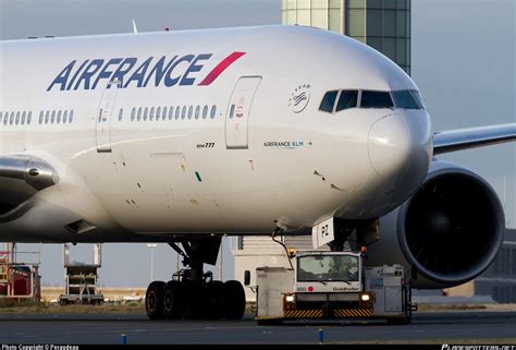 Air France B772 Near St. Petersburg on Nov. 30, 2015, Engine Shut Down ...