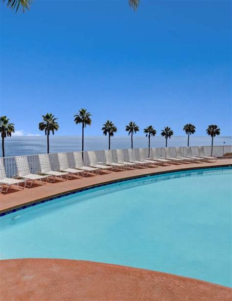 Hotels with Pools | Catalina Island