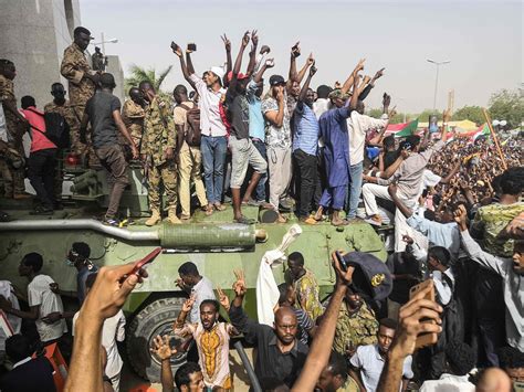 Sudan army major, protester killed as breakthrough in civil rule talks ...