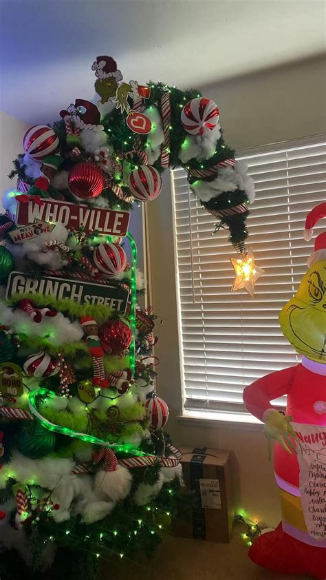 Grinch whoville christmas tree – Artofit