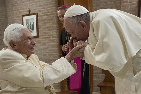 Pope Francis thanks Benedict XVI on his 70th ordination anniversary | CBCPNews