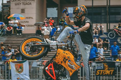 2017 National Motorcycle Stunts Championships [COL] on Behance