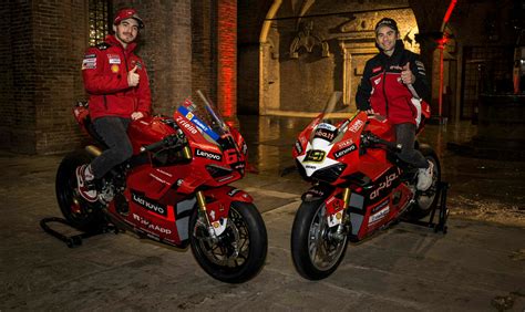 Ducati Unveils World Champion Replica Panigale V4 Models - Roadracing ...