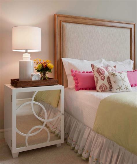 40 Bedside Table Decor Ideas to Fill that Odd Gap