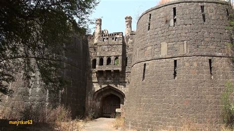 Solapur Fort (Bhuikot) - YouTube