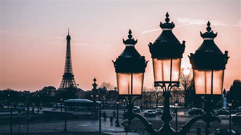 5 Secret Spots in Paris for a Romantic Spring Fling | Condé Nast Traveler