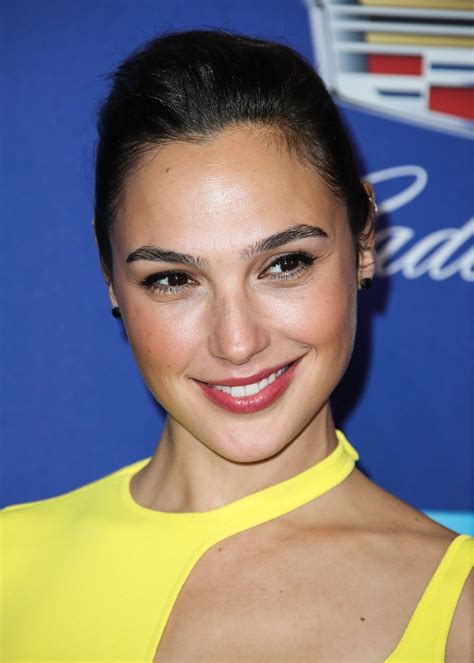 GAL GADOT IN 29TH ANNUAL PALM SPRINGS INTERNATIONAL FILM F… | Flickr