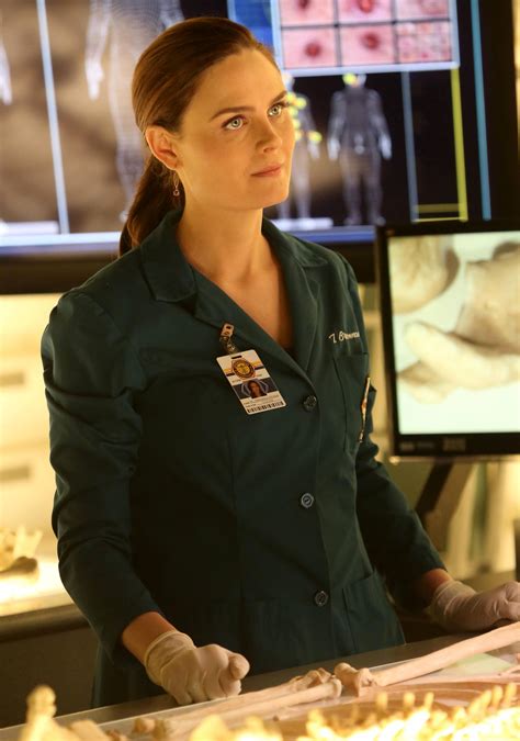 Emily Deschanel And Husband On Bones