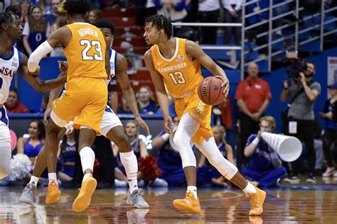 Tennessee basketball: Winning three of final four should put Vols on bubble