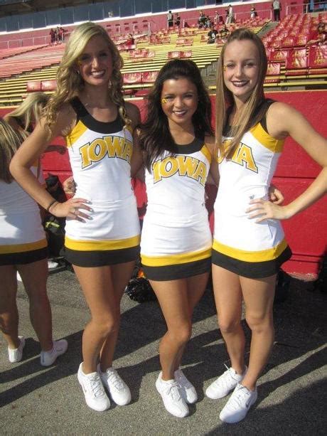 University of Iowa Cheerleaders - Paperblog