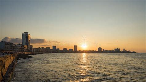 Sunset Skyline Malecon Havana Editorial Stock Image - Image of carribean, ocean: 67415719