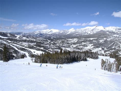 8 Best Ski Resorts in Montana, 2023/24