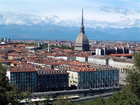 Touring Turin Italy – EtravelTrips.com