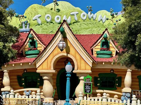 Disneyland Unveils the Kid-Friendliest Land in (Toon)Town