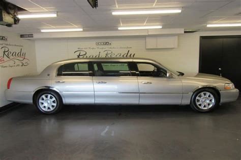 Autotrader Find: 6-Door, 3-Row Lincoln Town Car Limousine - Autotrader