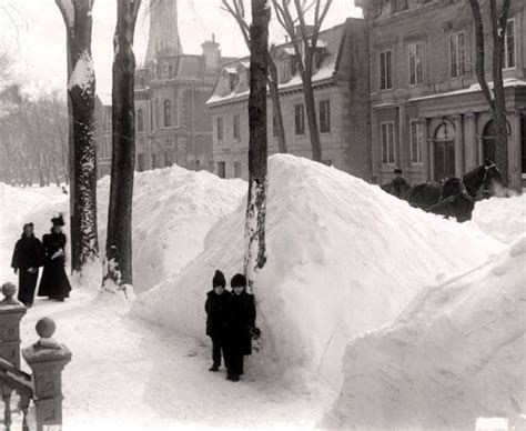 Montreal, December 1952 Old Montreal, Montreal Canada, Montreal Nightlife, Montreal Architecture ...