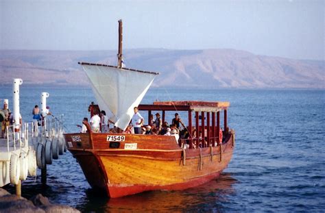 Israel Bars Fishing In Sea of Galilee - Green Prophet