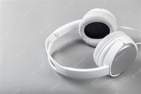 Premium Photo | White headphones