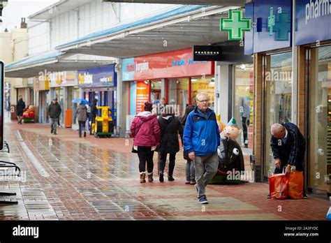 Manchester suburb Ashton-under-Lyne town centre Stock Photo - Alamy