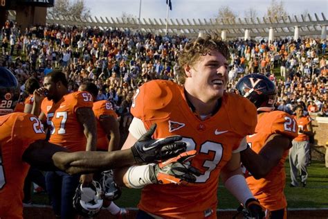 VIDEO: Virginia TE Jake McGee's last-minute touchdown to beat Miami 41 ...