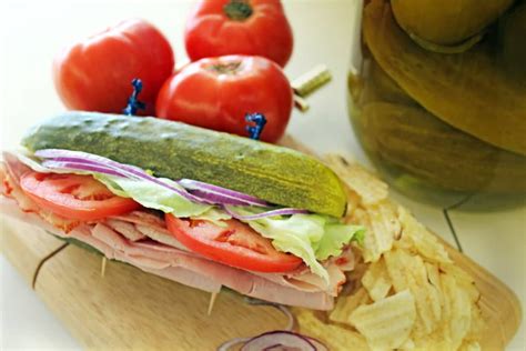 This Deli Uses Pickles Instead of Bread for Its Sandwiches | Kitchn