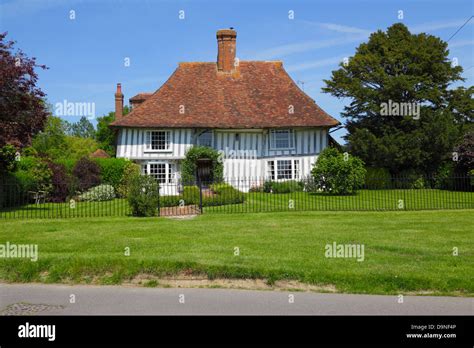 Half timber house on the Green at Woodchurch Kent England UK GB Stock Photo - Alamy