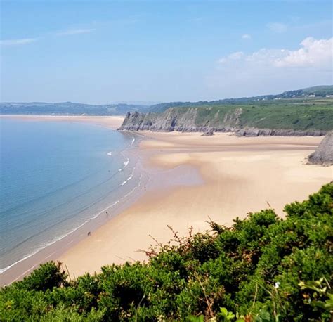 West Wales beaches | Dog-friendly | Visit Wales