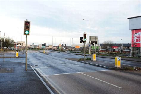 Eerie pictures show deserted Westwood Cross, Canterbury and Margate on ...