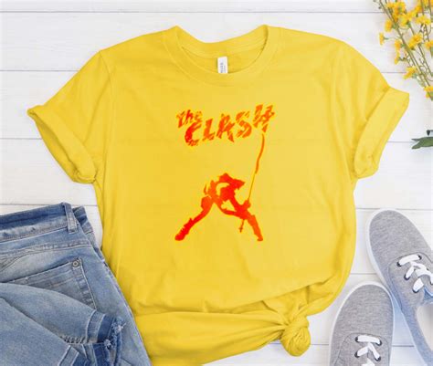 The Clash band t Shirt | The clash band, Print clothes, Shirts