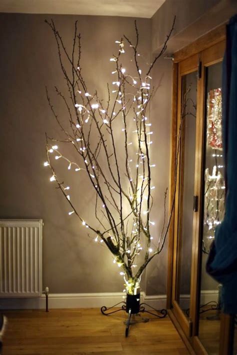 40 Inspirational Tree Branches Decoration Ideas - Bored Art