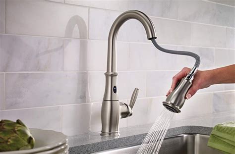 5 Best Moen Touchless Kitchen Faucet Reviews of 2021 (for Every Budget)