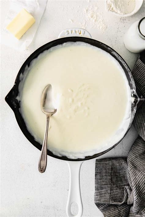 Bechamel Sauce (classic white sauce) - The Cheese Knees