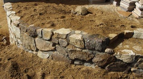 How To Build A Rock Wall With Mortar : Dry Stone Retaining Wall ...