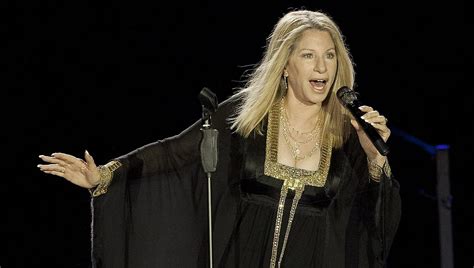 10 Best Barbra Streisand Songs of All Time - Singersroom.com