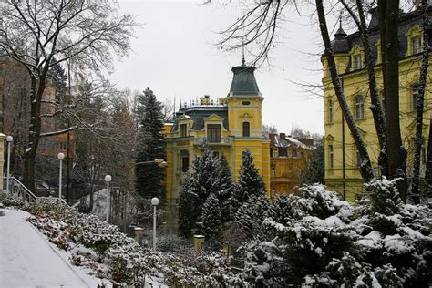 Karlovy Vary - República Checa | Karlovy vary, Czech republic, Cosy winter