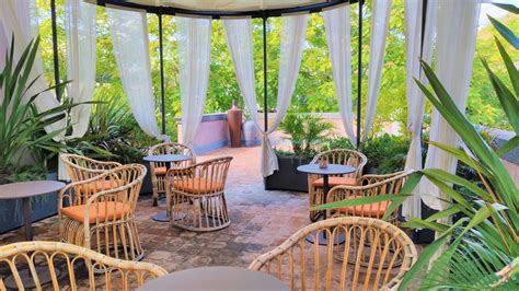 Adding Outdoor Dining to Your Hotel Restaurant - hoteliga