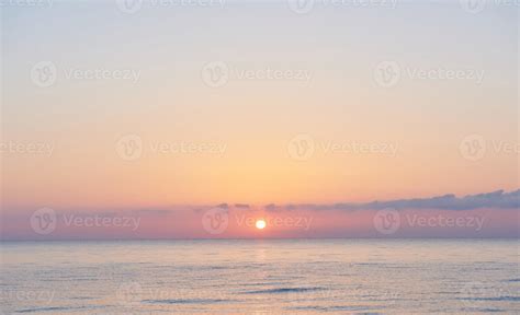 pink sky. Dramatic sunset and sunrise sky 6200121 Stock Photo at Vecteezy