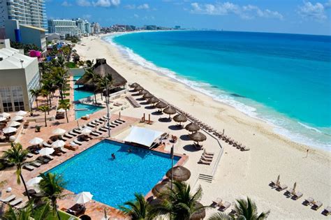 Photo of the Day - The Westin Resort & Spa Cancun | Round the World in 30 Days