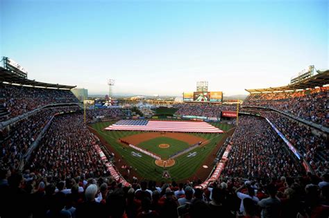 All 30 MLB stadiums, ranked in 2020 | Mlb stadiums, Stadium, Minute ...