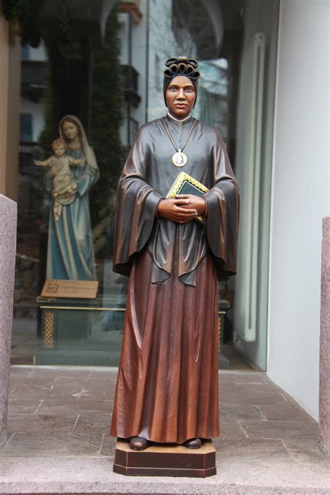 Wooden statue of St.Josefine Bakhita - Ferdinand Stuflesser 1875