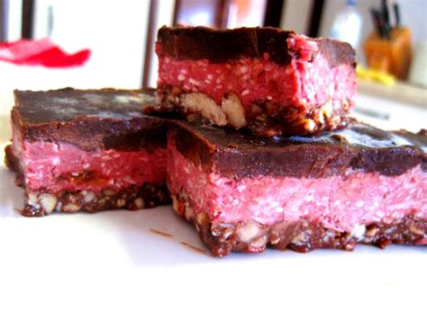 Raw Recipes with Raw Dessert Recipes and Raw Chocolate Recipes: Raw Cherry Ripe Slice | Yummy ...