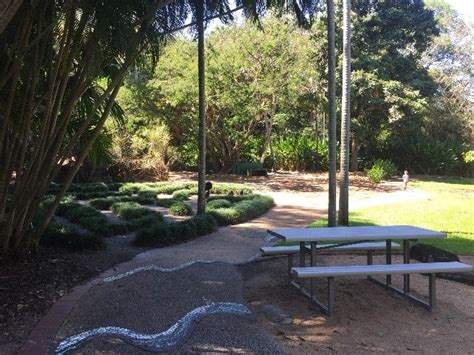 Exploring the beautiful Darwin Botanic Gardens and Family Friendly ...