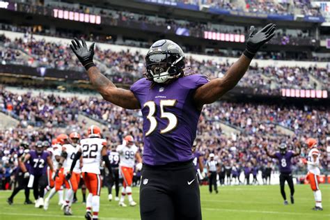 Gus Edwards fantasy football waiver wire: Ravens RB worth pick up for Week 7 - DraftKings Network