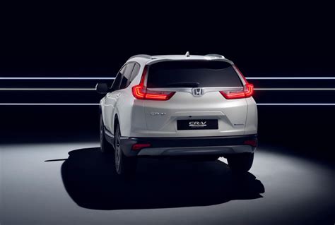 Honda CR-V Hybrid Prototype revealed, on sale in Europe next year | PerformanceDrive