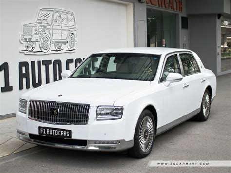 New Toyota Century Hybrid Photos, Photo Gallery - Sgcarmart