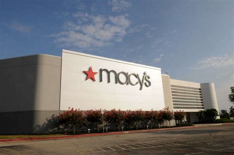 Macy's store holds charity shopping day