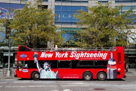 10Best Takes Gray Line Bus Tour of NYC