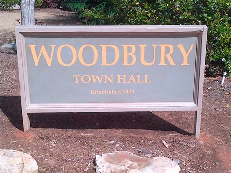 Woodbury Town Hall Sign- THE WALKING DEAD by Starstealer96 on DeviantArt