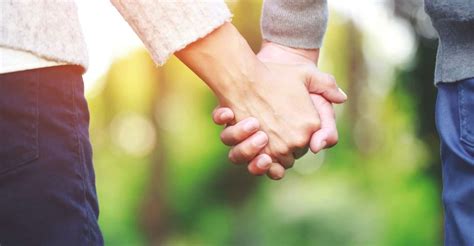 Couple Holding Hands - Meaning, Types, Benefits, and How to Hold Hands